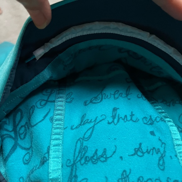 Rare Vintage Lululemon Jacket with hood size 6 - Picture 9 of 15